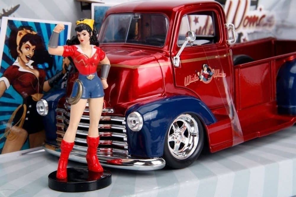 JADA DC Comics Bombshells 1:24 1952 Chevy COE Pikap Döküm Araba
