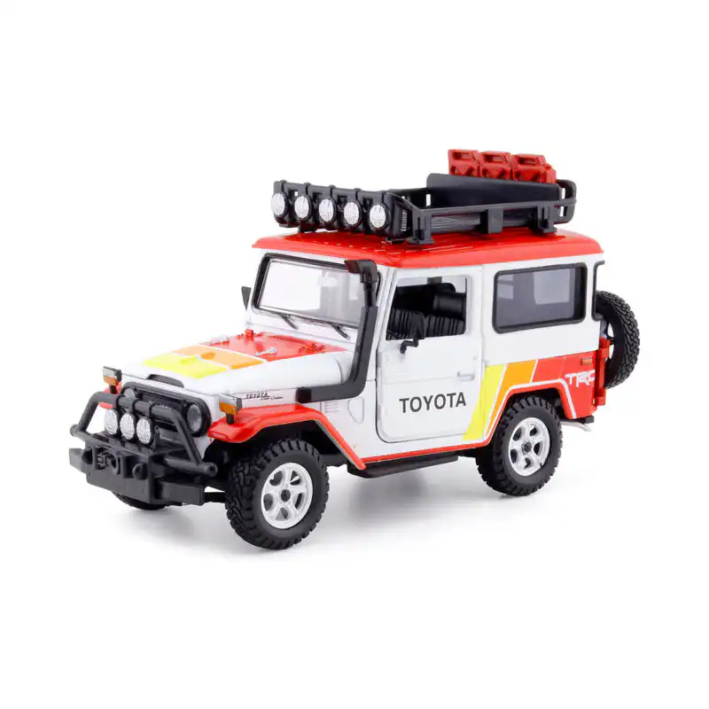 Toyota FJ40 TRD Off Road Racing Motor Max Escala 1/24 Blanco Metal