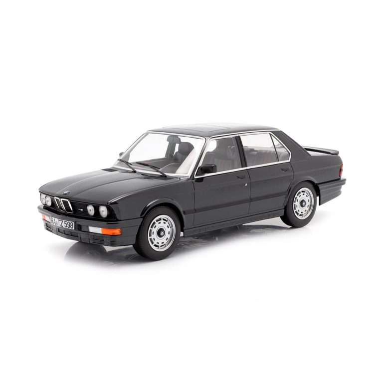 BMW M 535i 1986 Collectors Norev Escala 1/18 Negro
