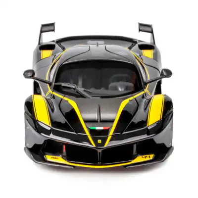 1816907BKFerrari3