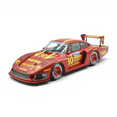 Porsche 935 Mobydick 1981 DRM Momo Solido Escala 1/18 Rojo Metal