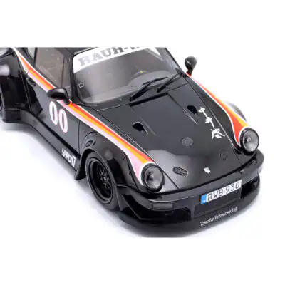 GT413Porsche1