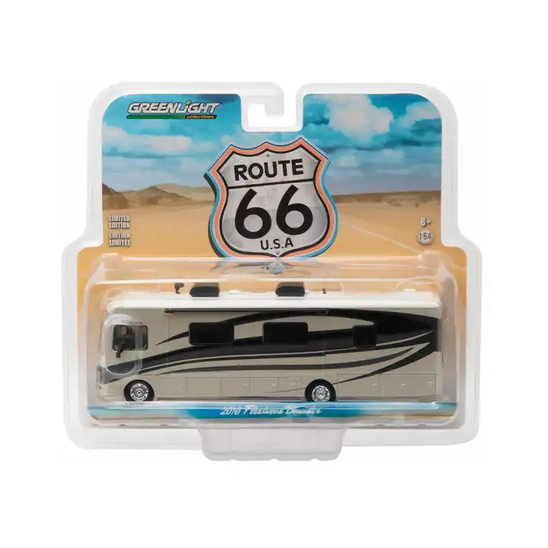 Fleetwood Bounder 2016 Ruta 66 Greenlight Escala 1/64