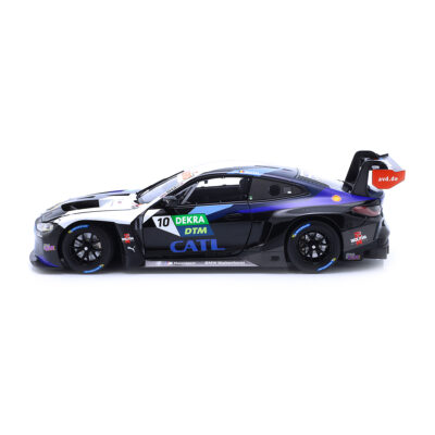 113222010BMW8