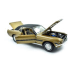 Ford Mustang GT 1968 Muscle Car Garage Greenlight Escala 1/18 - Imagen 3