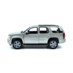 Chevrolet Tahoe 2008 SUV Plata Welly NEX Escala 1/24 - Imagen 6